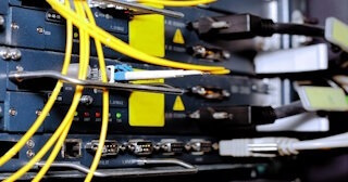 Заказать монтаж сетей в Искитиме. Обслуживание ПК, ремонт от 317 руб